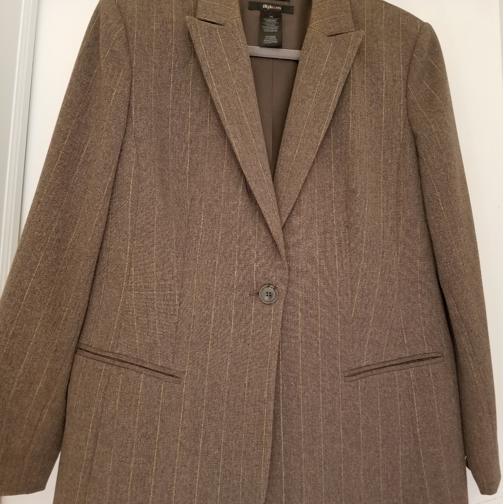 Size 14 WOMAN'S JACKET